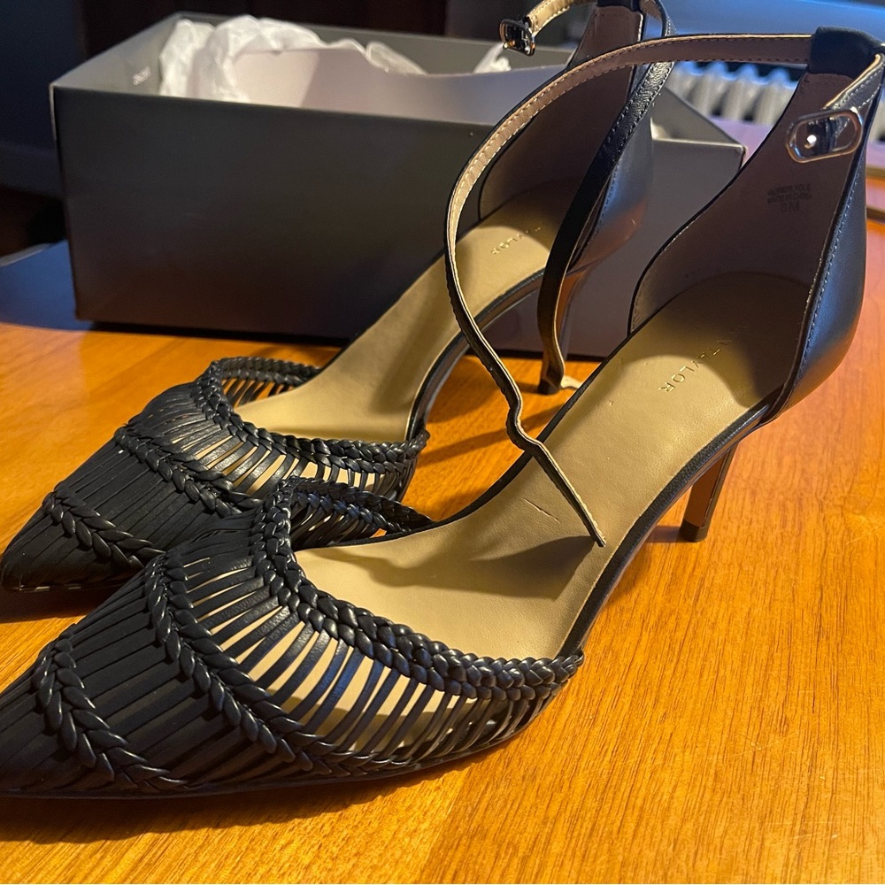 Navy Woven Pump